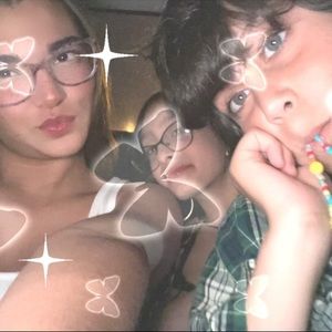 Meet your Posher, Mia and Genesis.